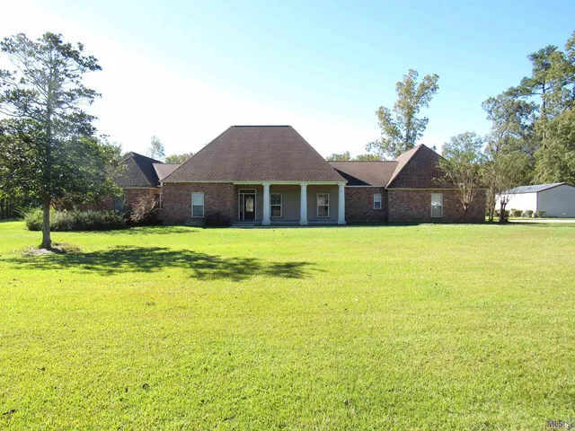 $675,000 | 16010 Peairs Road, Pride, LA 70770