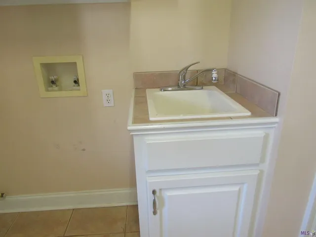 $675,000 | 16010 Peairs Road, Pride, LA 70770