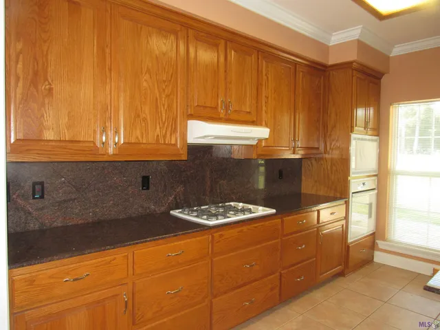 $675,000 | 16010 Peairs Road, Pride, LA 70770