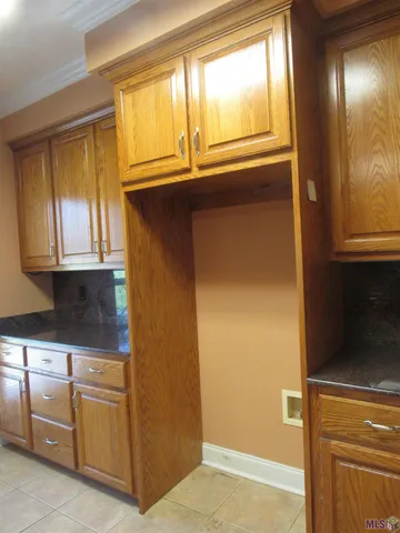 $675,000 | 16010 Peairs Road, Pride, LA 70770