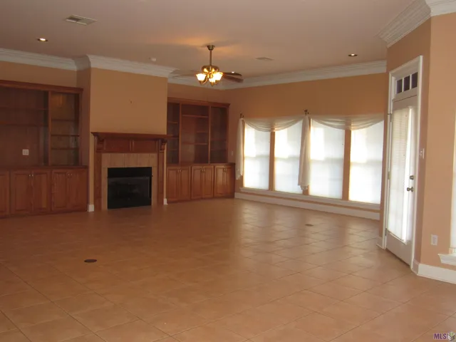 $675,000 | 16010 Peairs Road, Pride, LA 70770