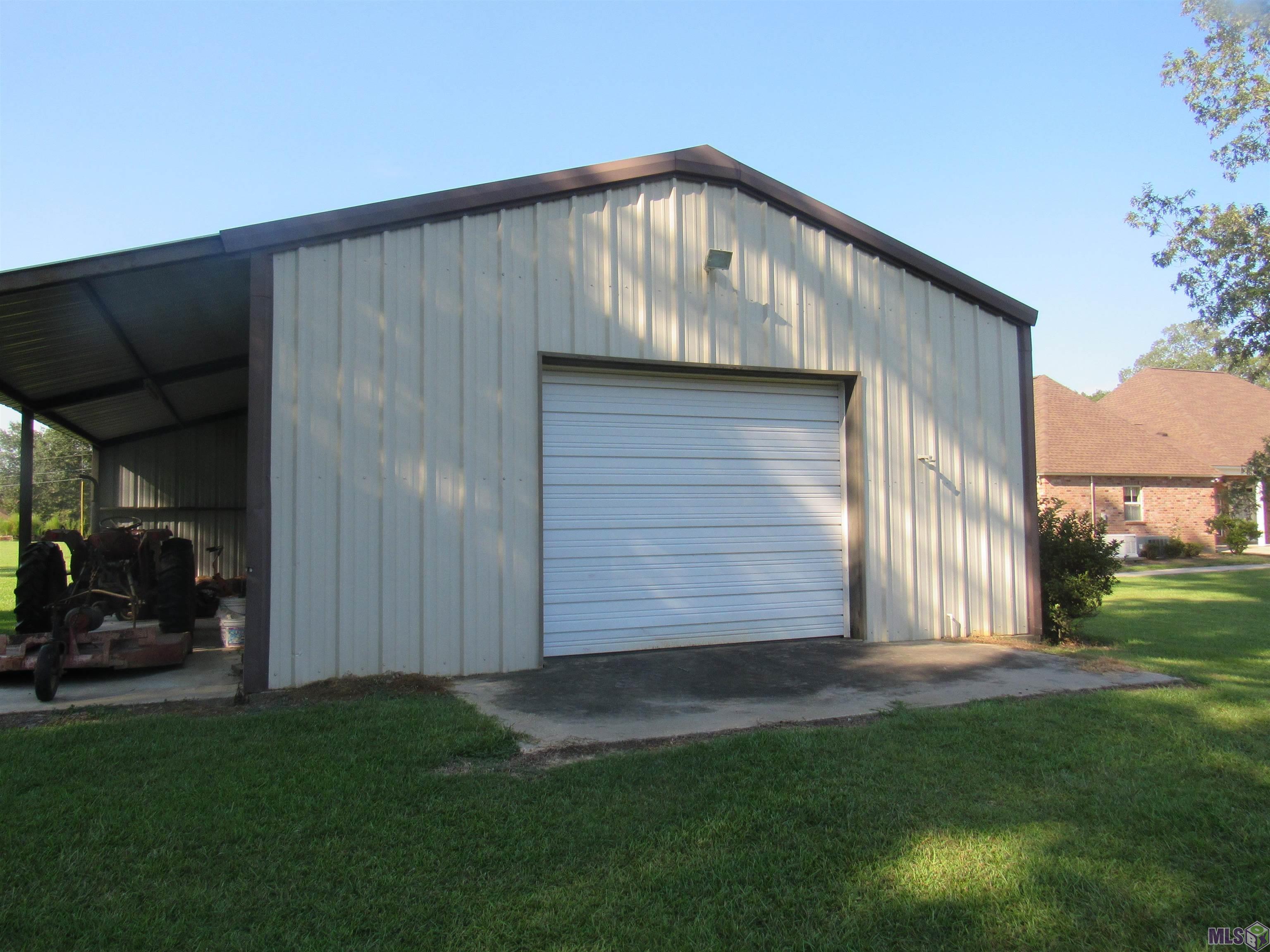 16010 Peairs Road Pride, LA 70770 - Photo 4 of 60