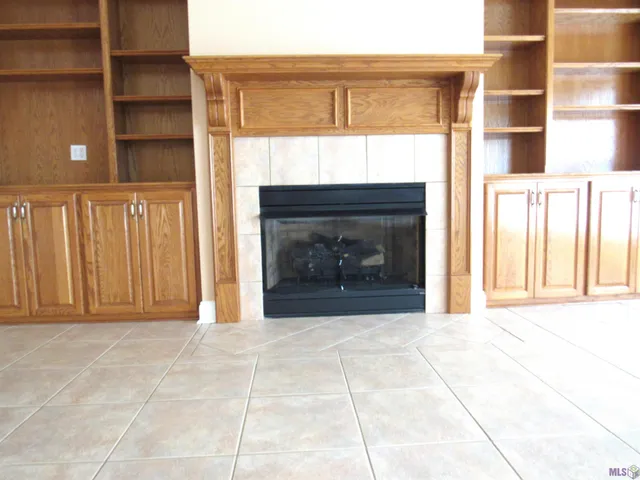 $675,000 | 16010 Peairs Road, Pride, LA 70770