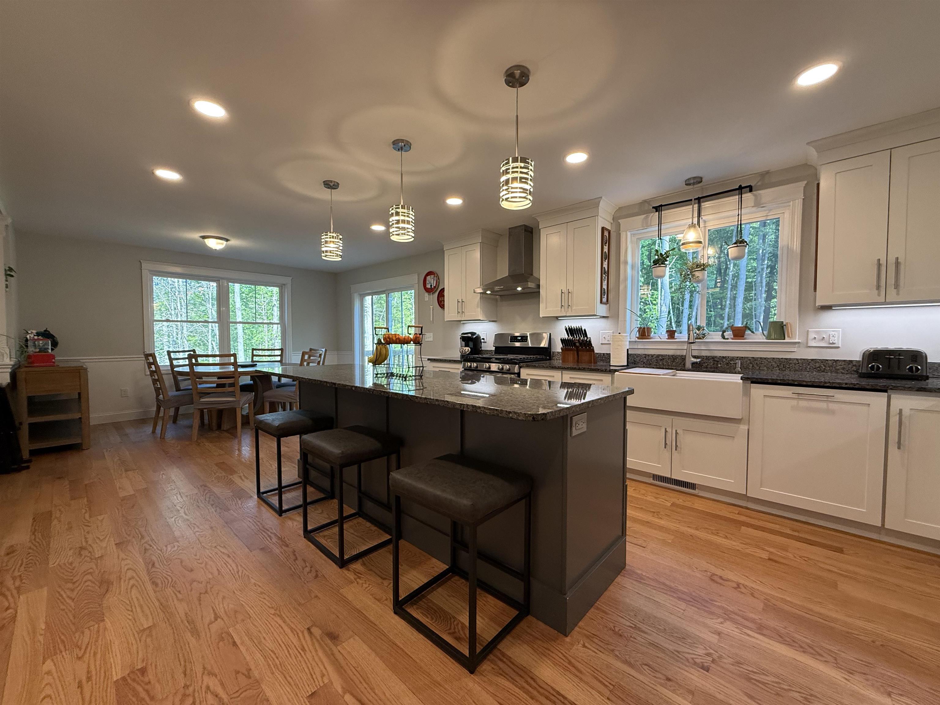 26 Swamp Road Epsom, NH 03234 - Photo 6 of 32