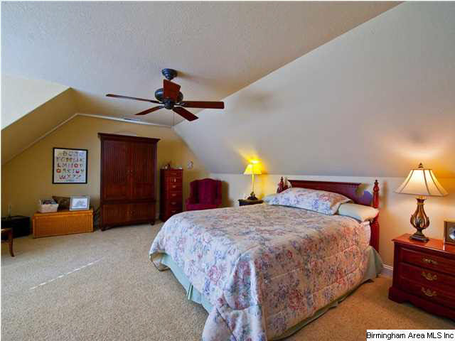 236 Strathaven Lane Pelham, AL 35124 - Photo 25 of 32