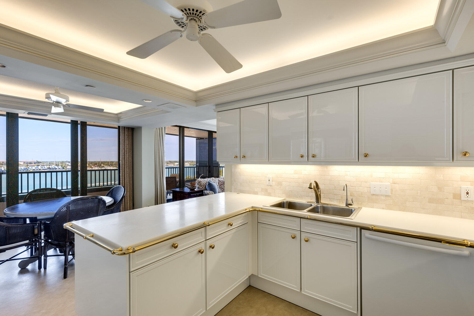 19900 South Beach Road, Unit 701 Jupiter, FL 33469 - Photo 18 of 66 061_updated-00014_774