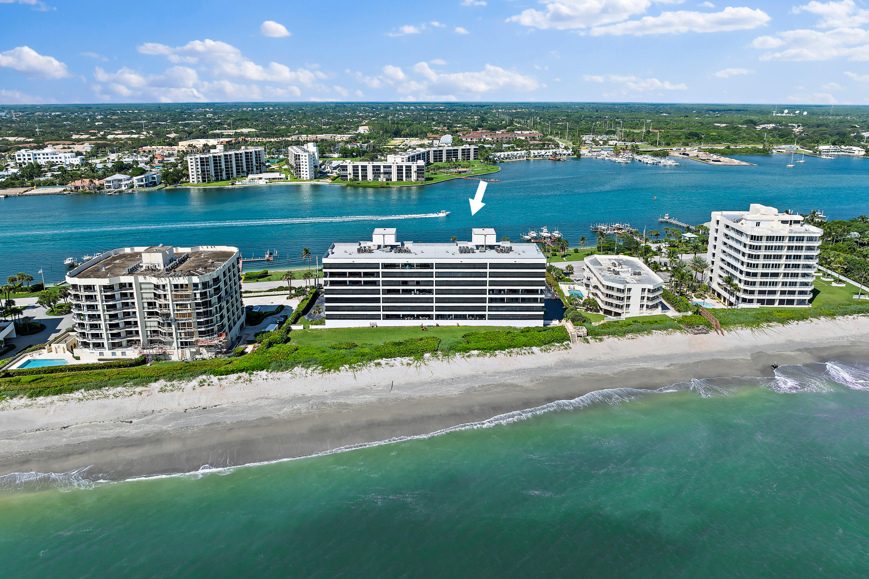 19900 South Beach Road, Unit 701 Jupiter, FL 33469 - Photo 3 of 66 069-19900BeachRd-603-Jupiter-FULL
