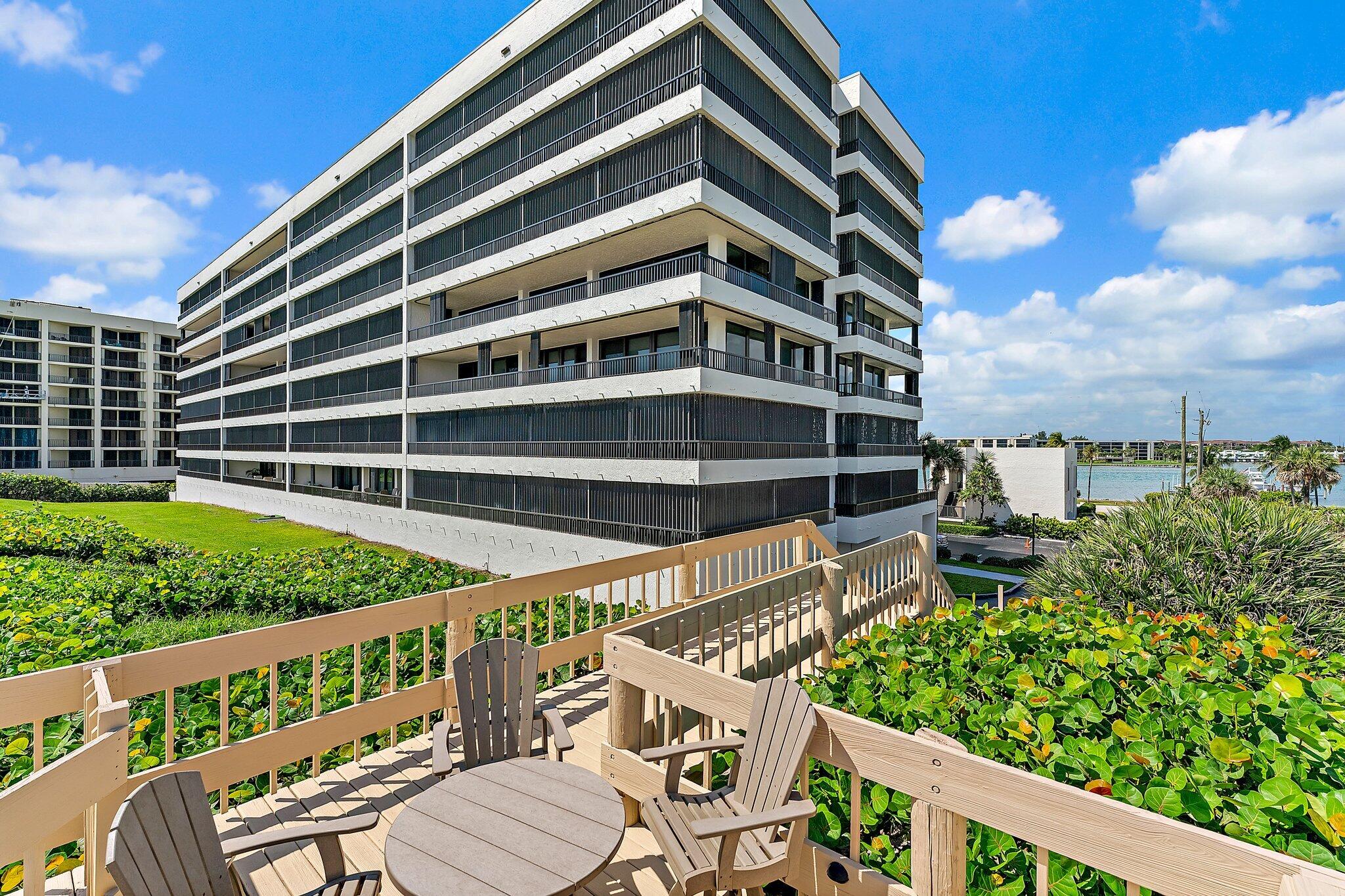 19900 South Beach Road, Unit 701 Jupiter, FL 33469 - Photo 45 of 66 060-19900BeachRd-Jupiter-FL-33469-SMALL