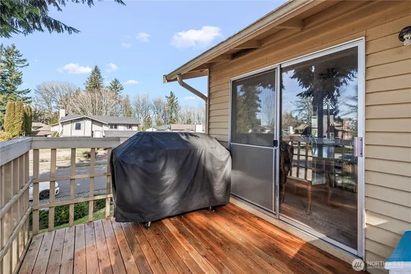 $3,250 | 1601 Olympia Avenue Southeast, Renton, WA 98058