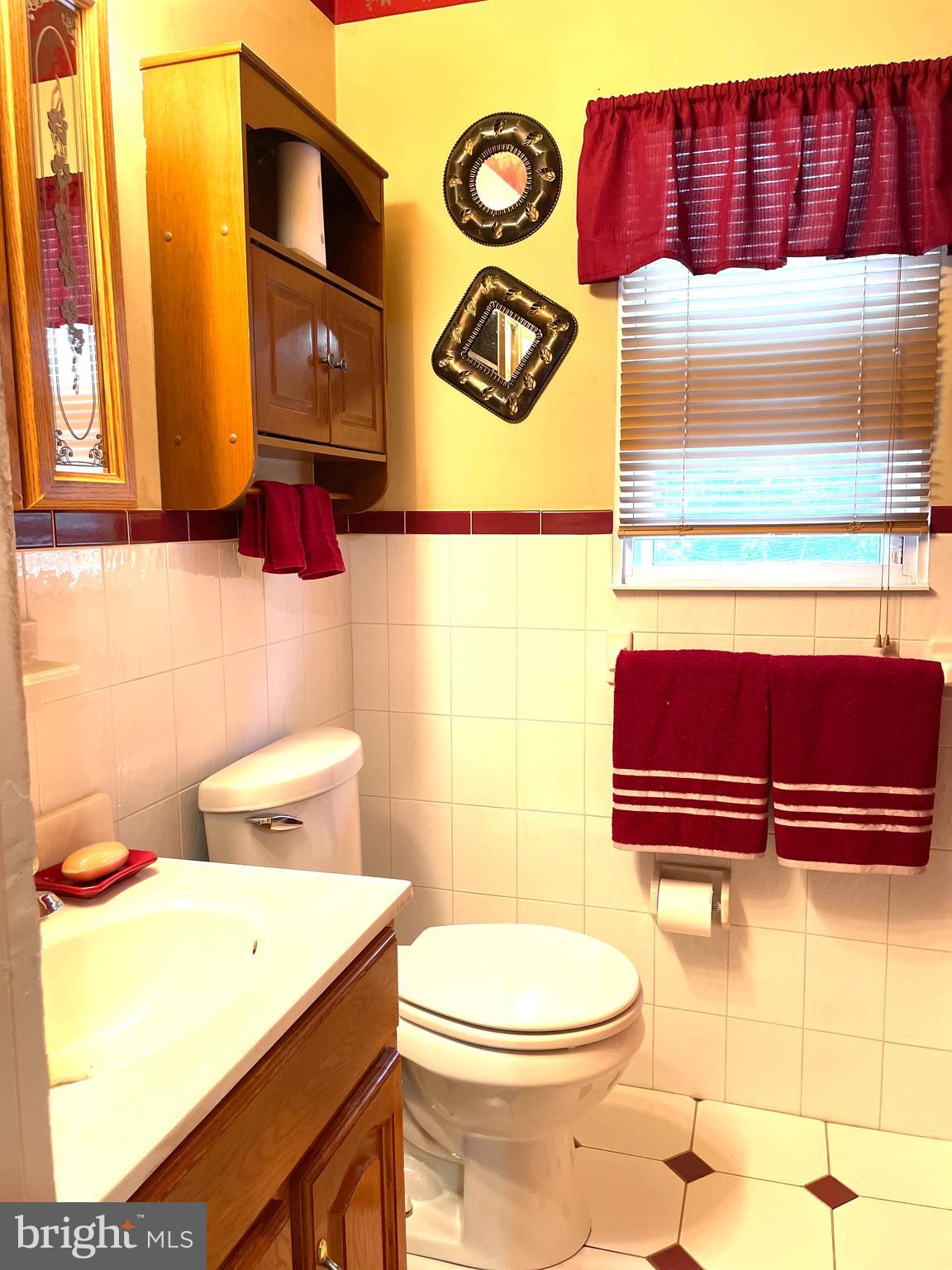5732 Mitchell Road Levittown, PA 19057 - Photo 16 of 25 Gallery Image 16