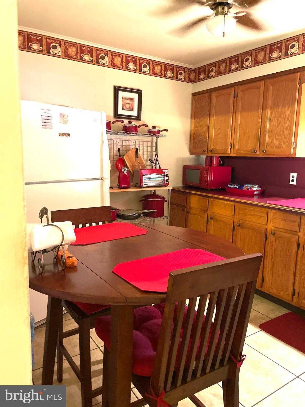 5732 Mitchell Road Levittown, PA 19057 - Photo 9 of 25 Gallery Image 9