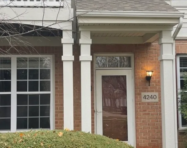 $205,000 | 4240 Savoy Lane, McHenry, IL 60050