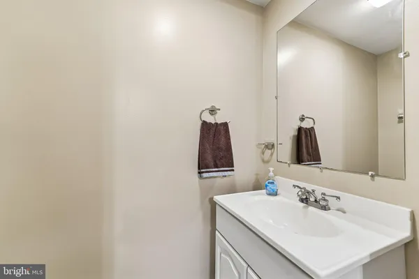 $325,000 | 1121 Kelfield Drive, Unit 1121, Halethorpe, MD 21227
