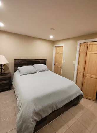 $1,800 | 208 West Shore Road, Unit 5, Bristol, NH 03222