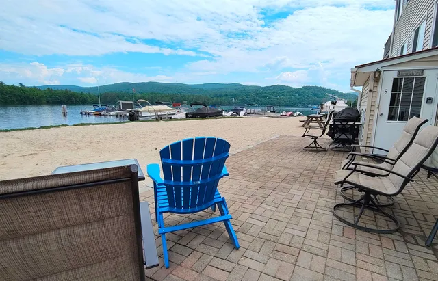 $1,800 | 208 West Shore Road, Unit 5, Bristol, NH 03222