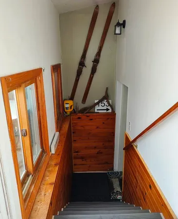 $1,800 | 208 West Shore Road, Unit 5, Bristol, NH 03222