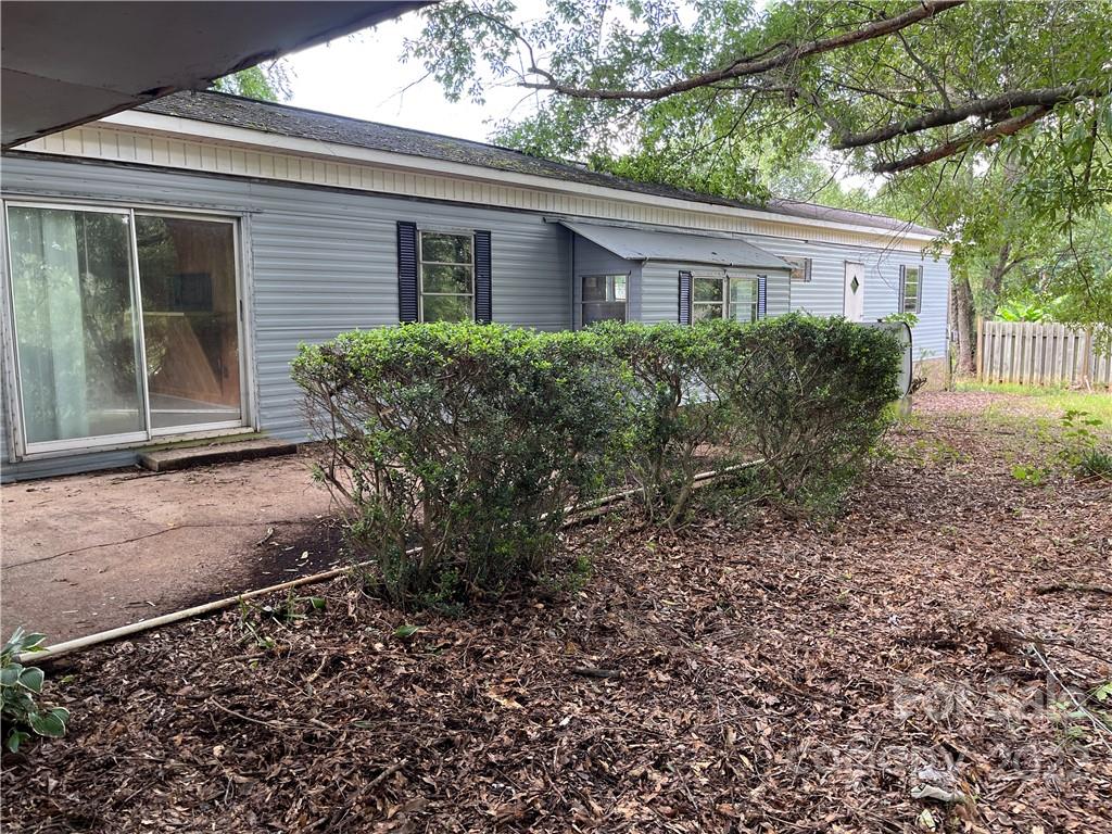 6288 Valwood Road Conover, NC 28613 - Photo 3 of 13 Gallery Image 3