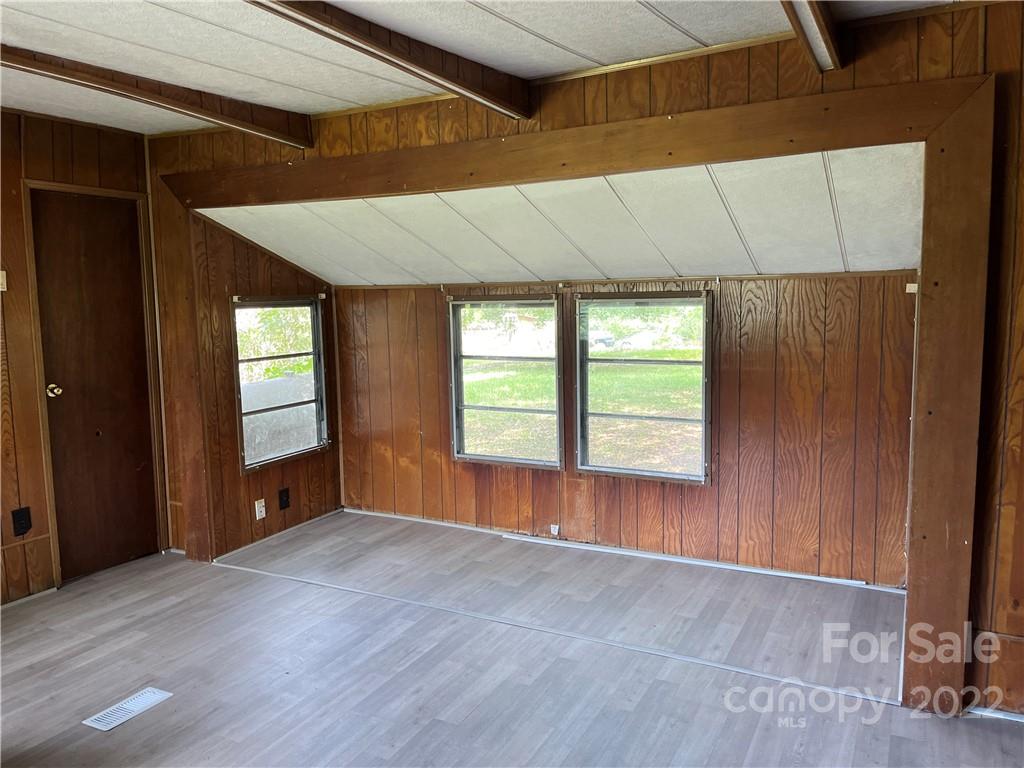 6288 Valwood Road Conover, NC 28613 - Photo 5 of 13 Gallery Image 5