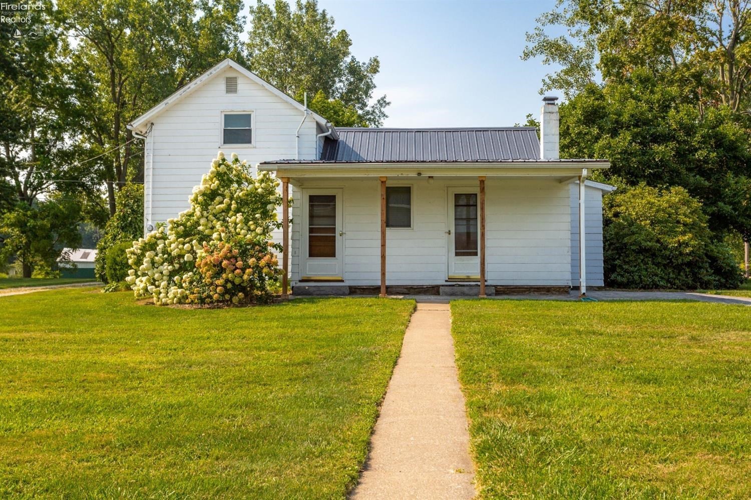 10117 Church Road Huron, OH 44839 - Photo 3 of 37 Gallery Image 3