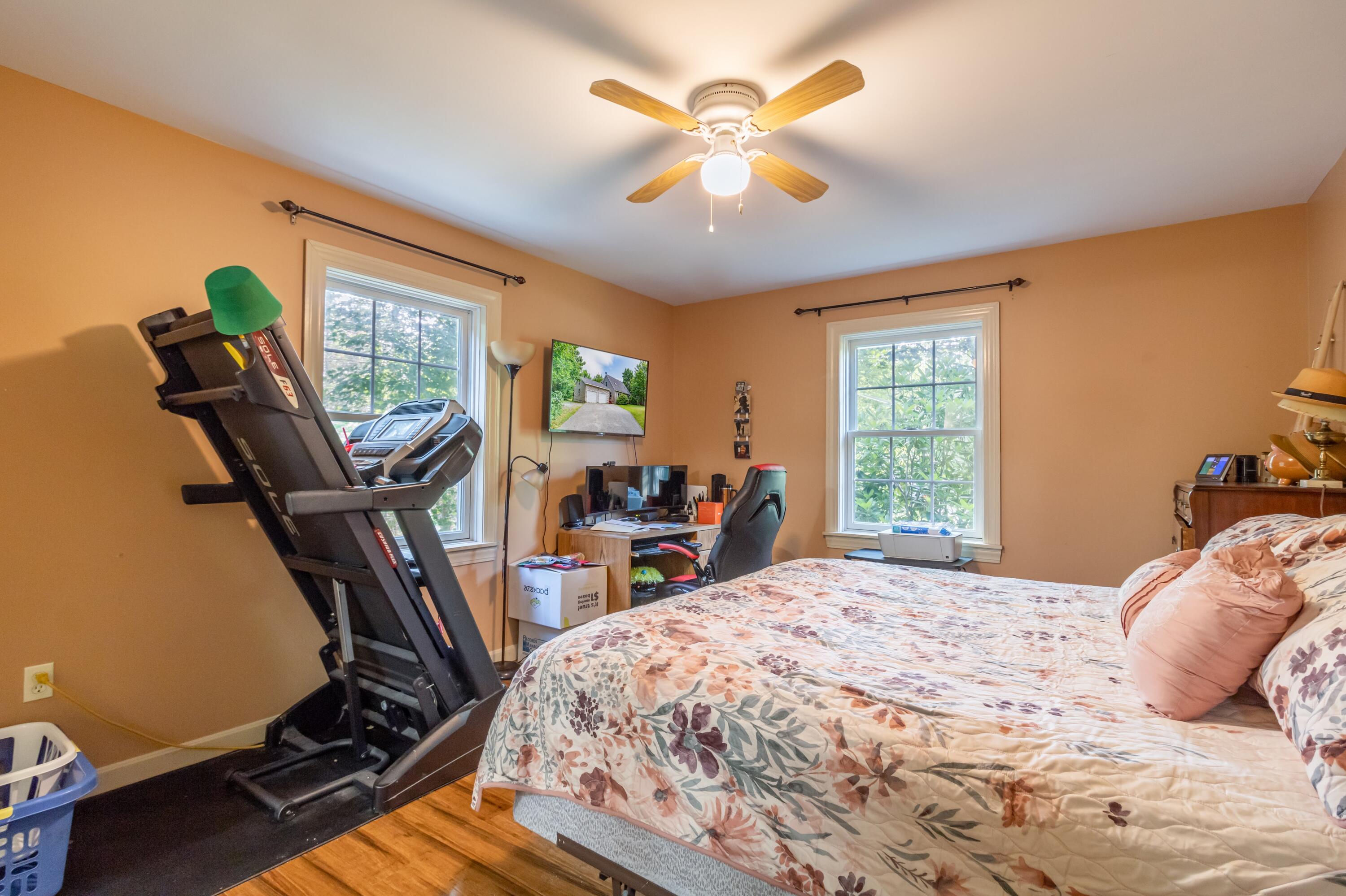 36 Tamarac Road Ellsworth, ME 04605 - Photo 14 of 58 First Floor Primary Bedroom