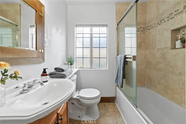 $4,000 | 1119 Princeton Drive, Glendale, CA 91205