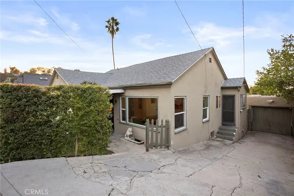 $4,000 | 1119 Princeton Drive, Glendale, CA 91205