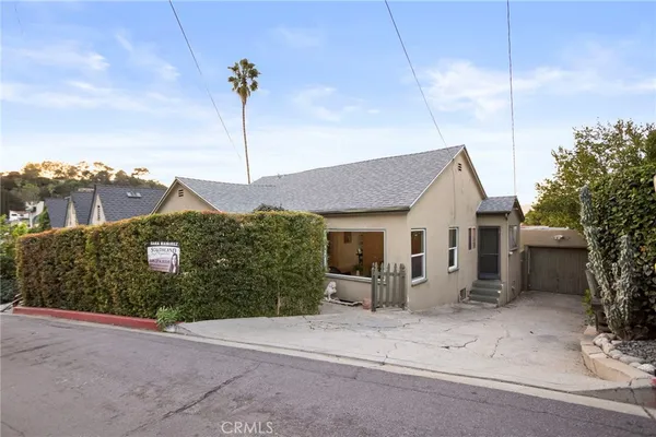 $4,000 | 1119 Princeton Drive, Glendale, CA 91205