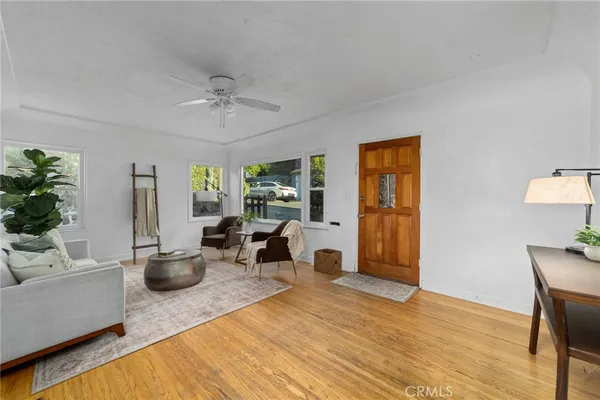 $4,000 | 1119 Princeton Drive, Glendale, CA 91205