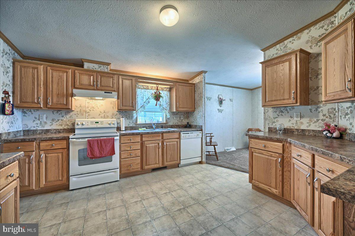 304 Summers Drive Lancaster, PA 17601 - Photo 13 of 27