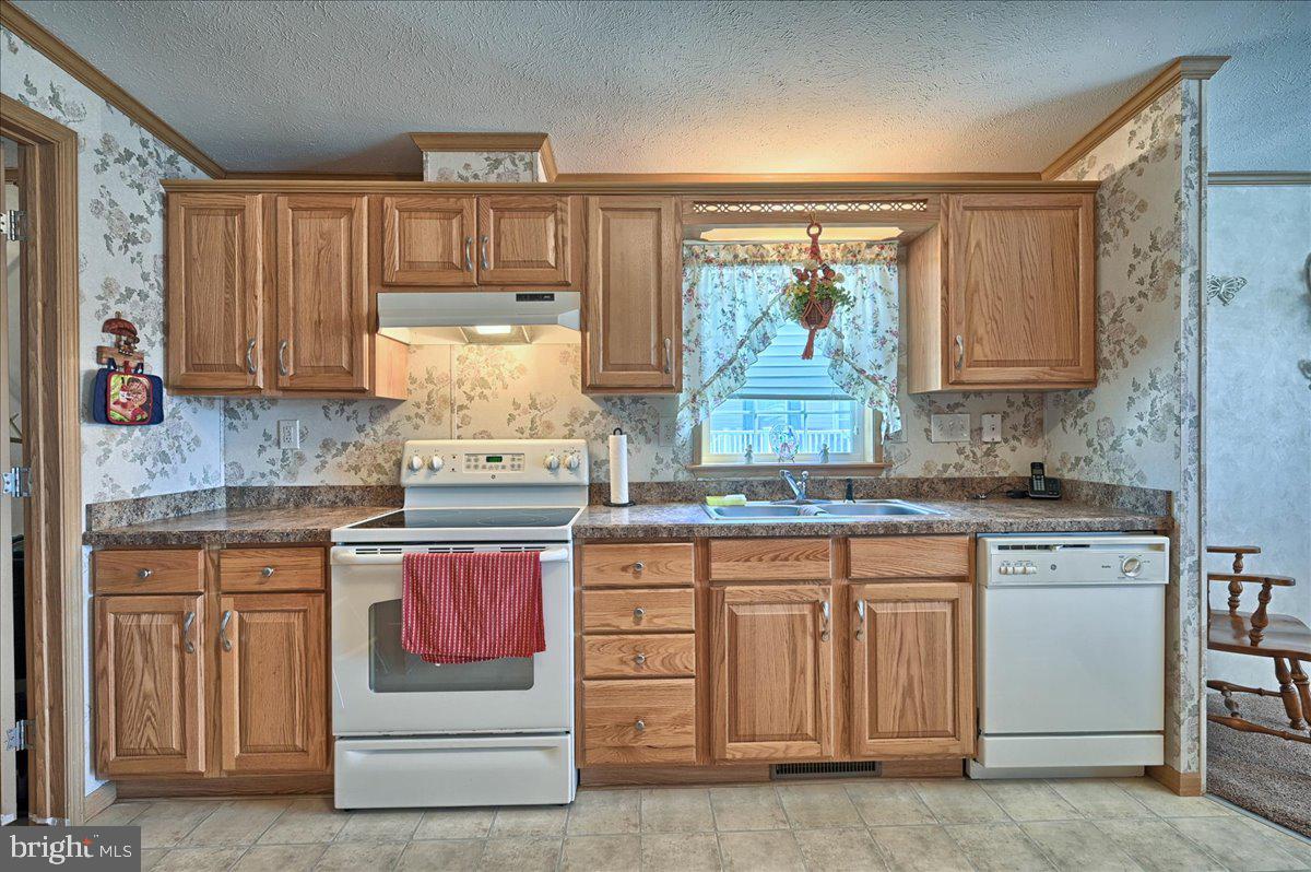 304 Summers Drive Lancaster, PA 17601 - Photo 14 of 27