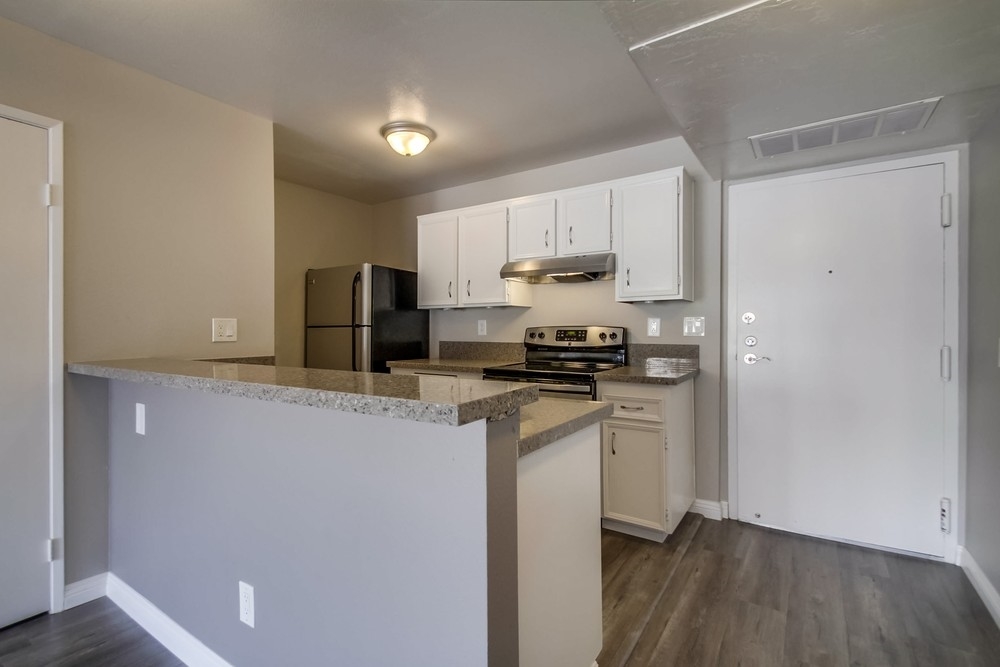 6191 Rancho Mission Road, Unit 301 San Diego, CA 92108 - Photo 8 of 24 Gallery Image 8