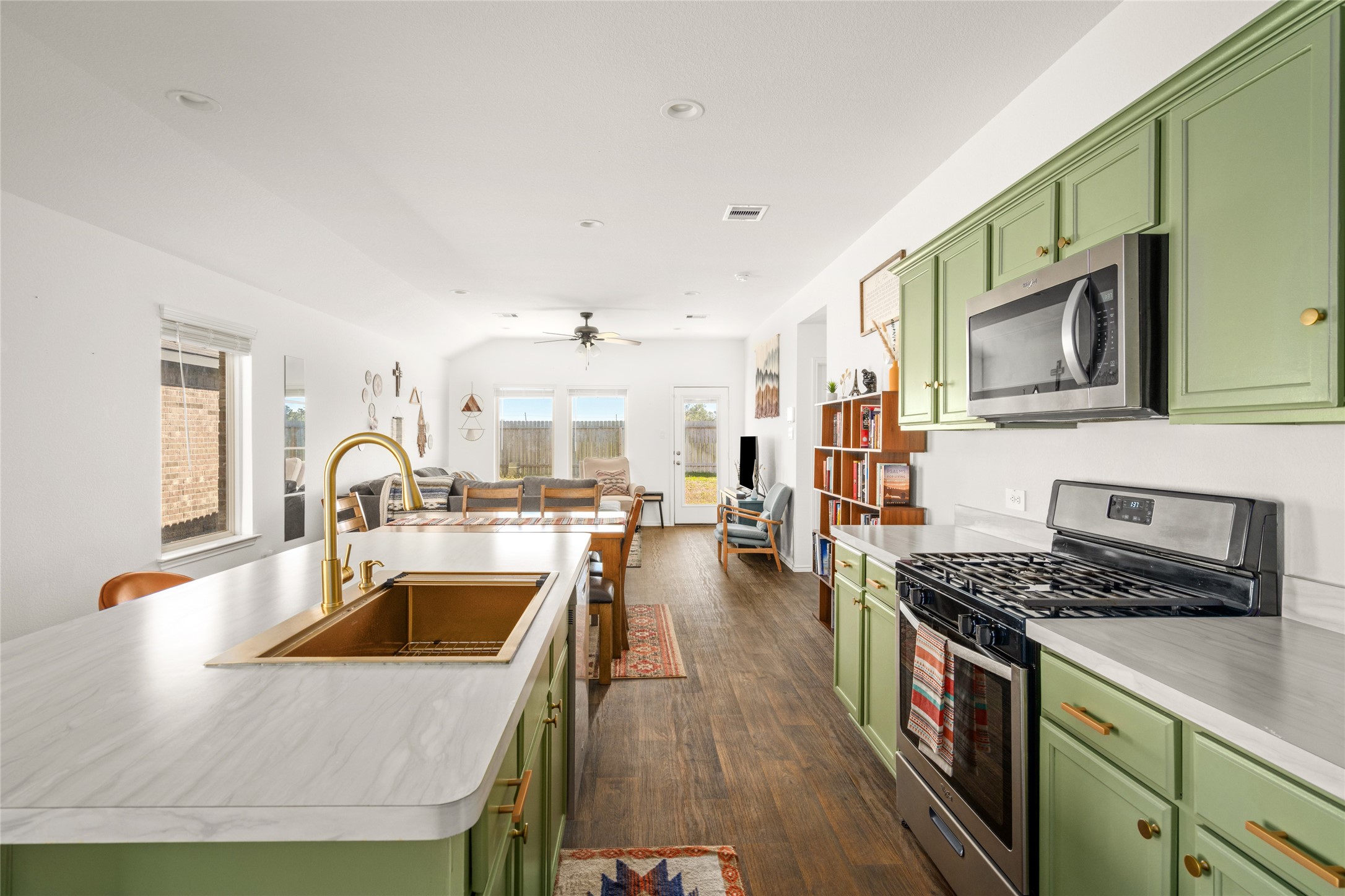 2334 Spruce Clf Lane Spring, TX 77373 - Photo 7 of 33