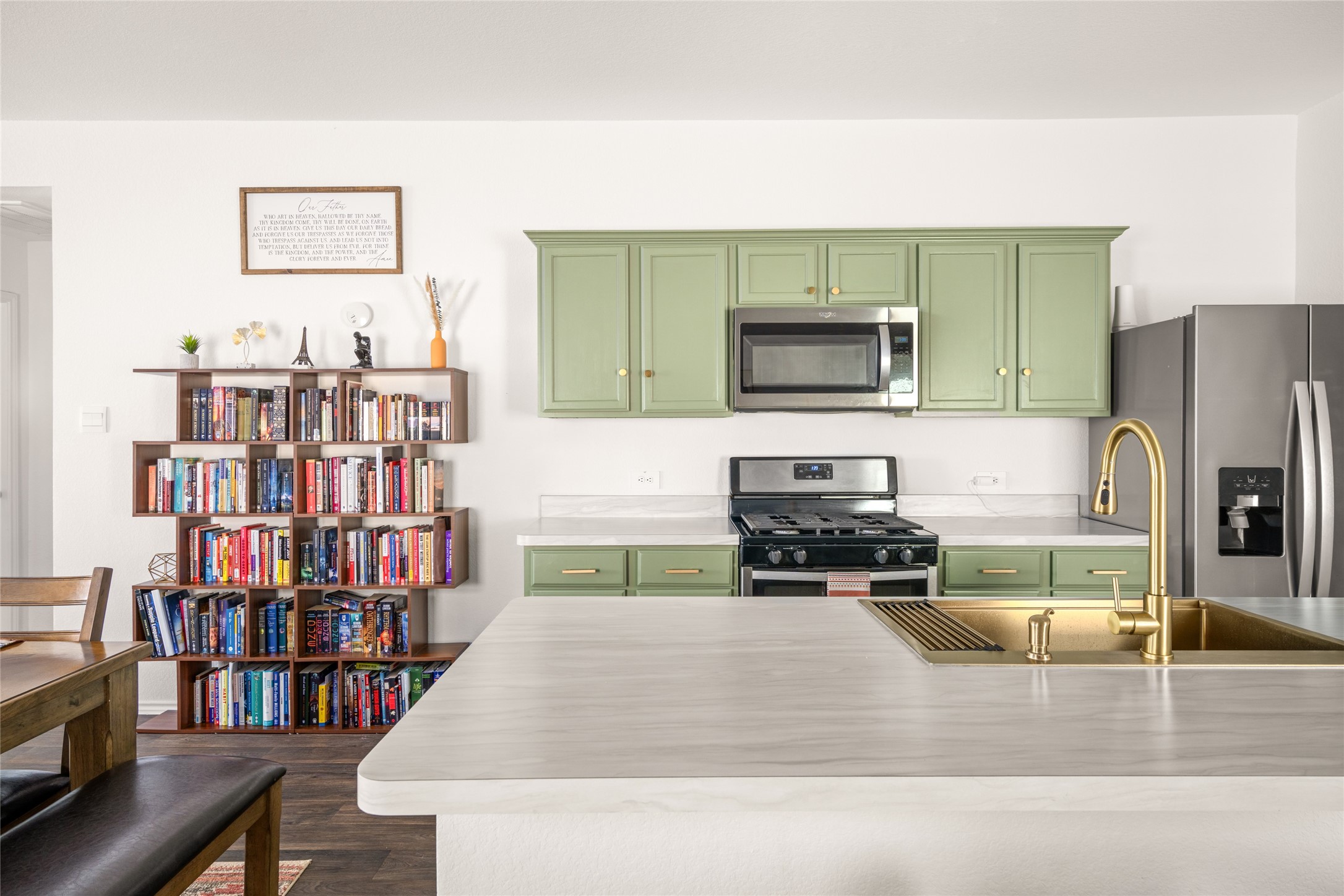 2334 Spruce Clf Lane Spring, TX 77373 - Photo 8 of 33