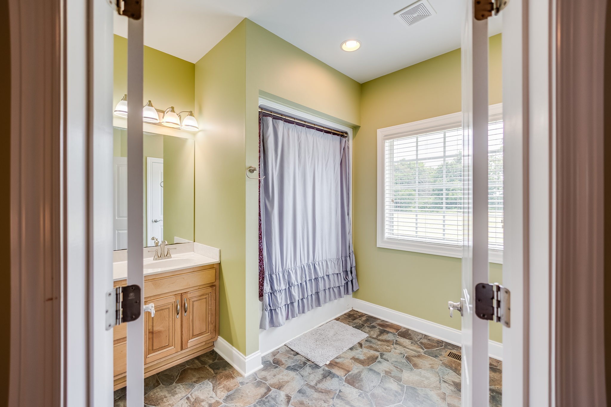 425 Thacker Road Manchester, TN 37355 - Photo 14 of 48 Gallery Image 14