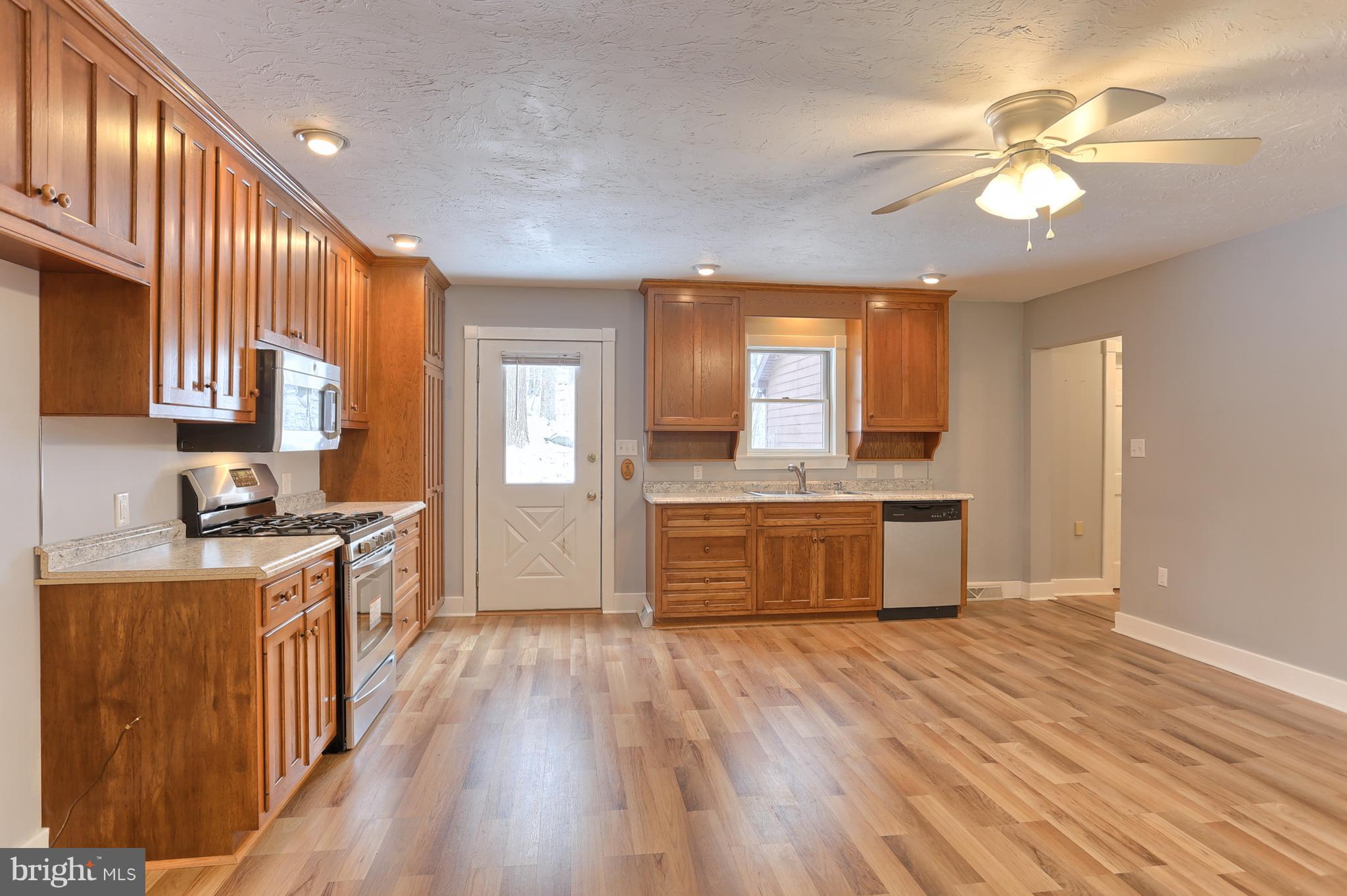 60 Old Mine Road Lebanon, PA 17042 - Photo 5 of 59 Gallery Image 5