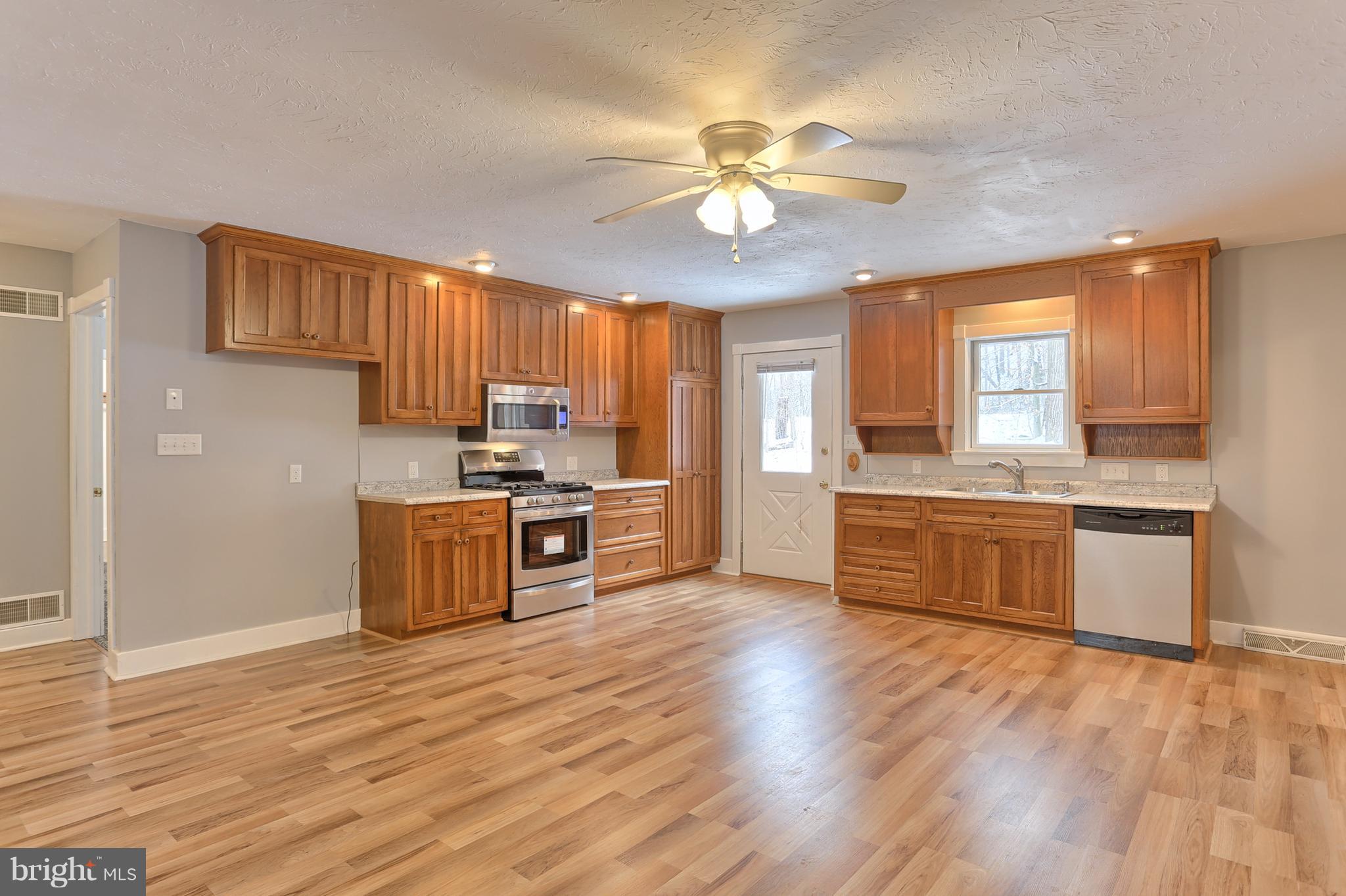 60 Old Mine Road Lebanon, PA 17042 - Photo 7 of 59 Gallery Image 7
