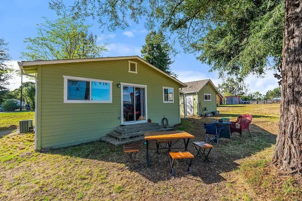 $3,650,000 | 3710 Bodega Avenue, Petaluma, CA 94952