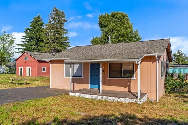 $3,650,000 | 3710 Bodega Avenue, Petaluma, CA 94952