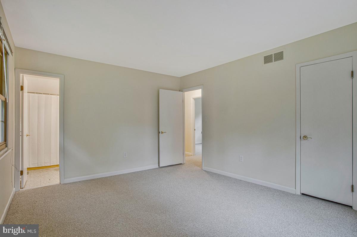 607 Ridge Drive Annapolis, MD 21403 - Photo 14 of 30