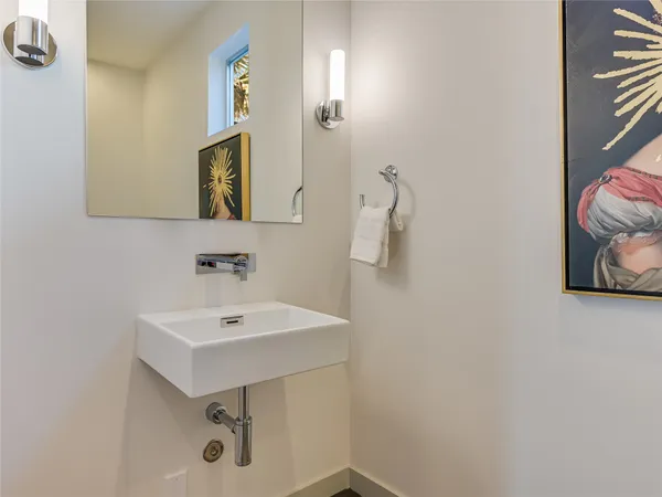 $13,000 | 1107 West 31st Street, Austin, TX 78705