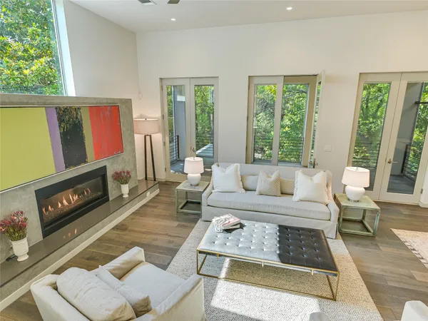 $13,000 | 1107 West 31st Street, Austin, TX 78705