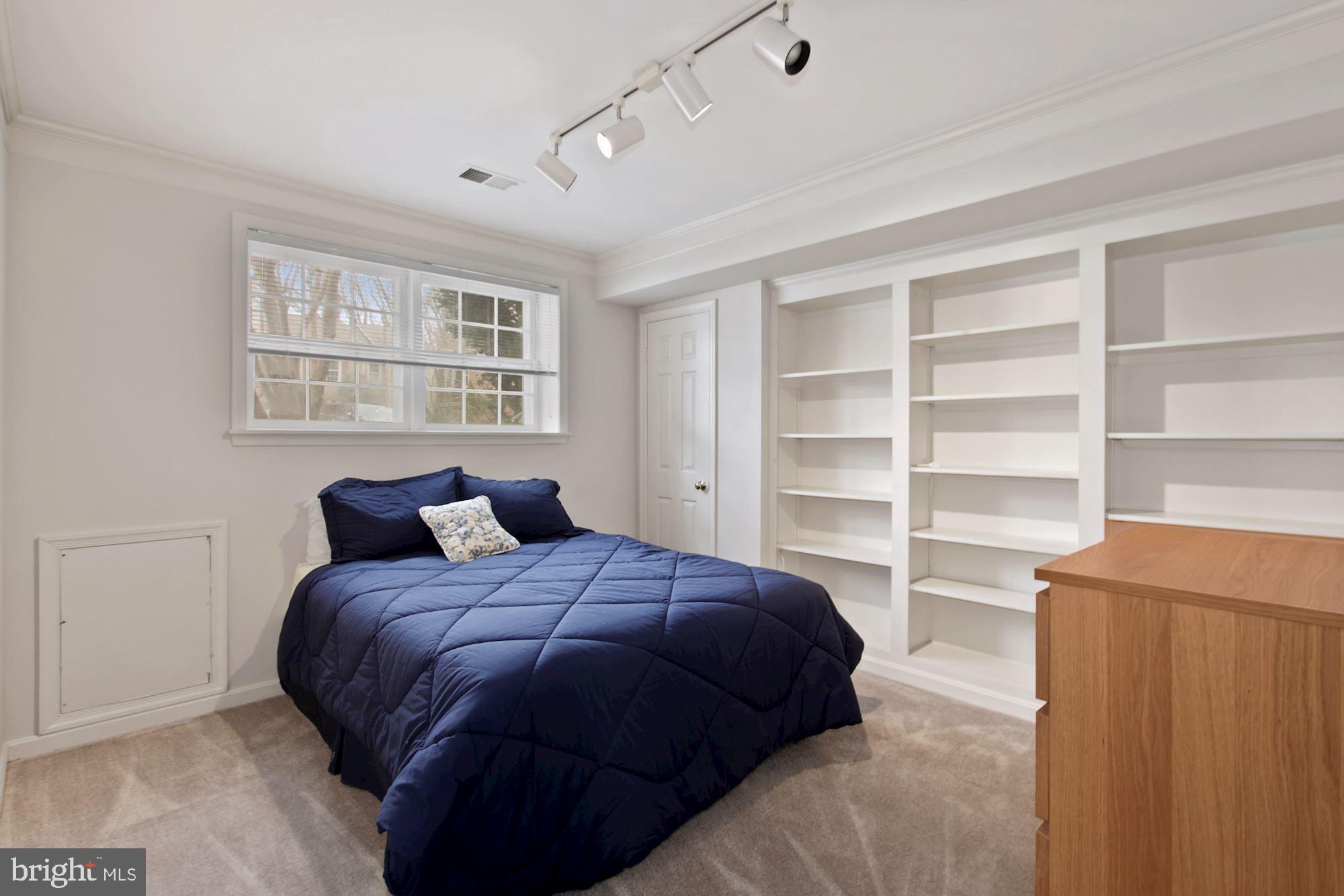 2431 McCormick Road Rockville, MD 20850 - Photo 19 of 27 Gallery Image 19