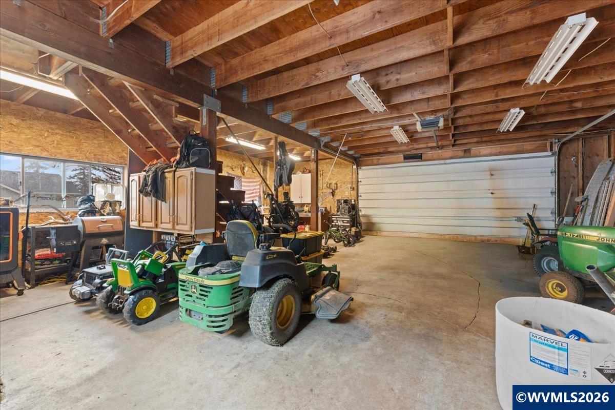 135 Steelhammer Road Silverton, OR 97381 - Photo 29 of 40 Gallery Image 29