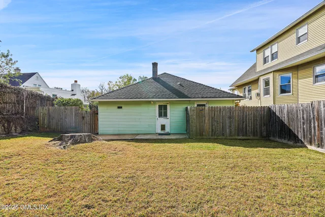 $750,000 | 95 Byram Road, Greenwich, CT 06830