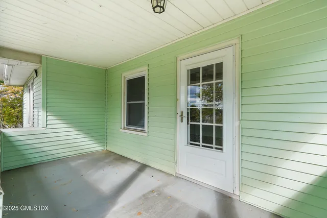 $750,000 | 95 Byram Road, Greenwich, CT 06830