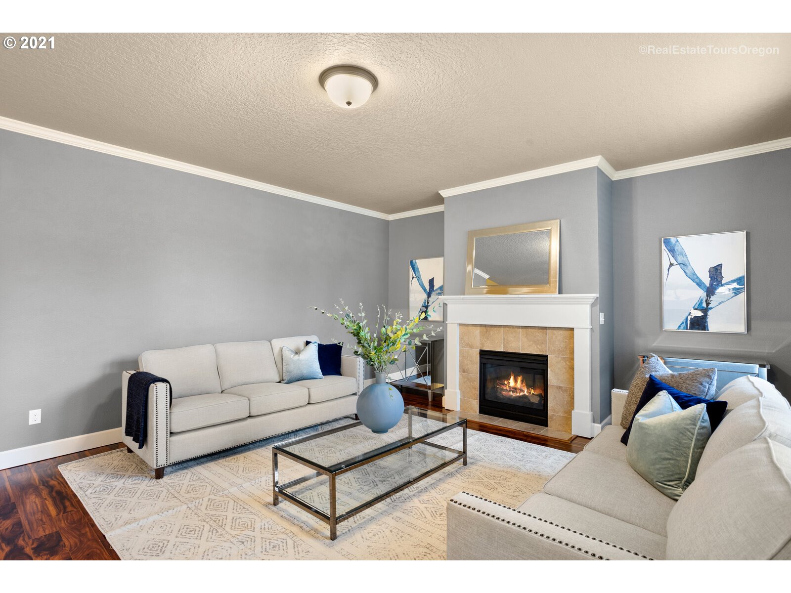 13348 Southwest Alpine View Tigard, OR 97224 - Photo 4 of 32 a living room with furniture and a fireplace