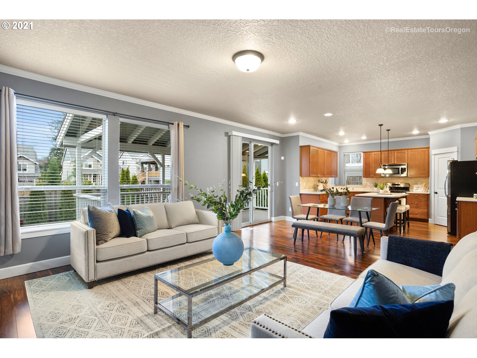 13348 Southwest Alpine View Tigard, OR 97224 - Photo 6 of 32 a living room with furniture and a large window