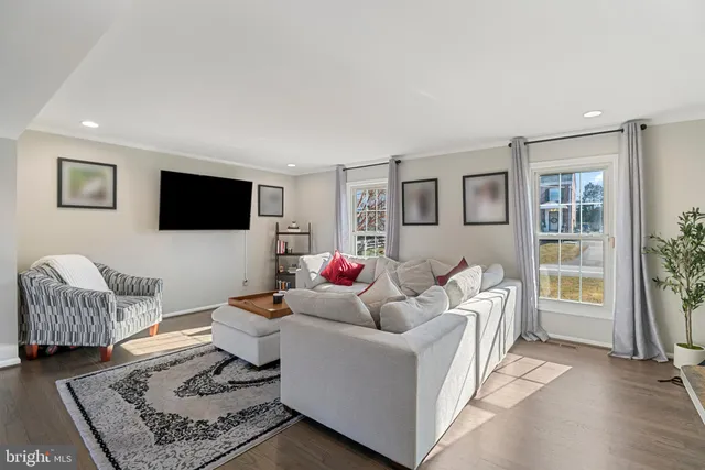 $6,500 | 3100 Franklin Street, Alexandria, VA 22306