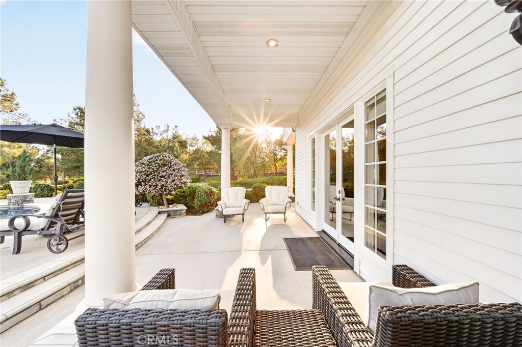 41515 Vía Del Monte Temecula, CA 92592 - Photo 40 of 64