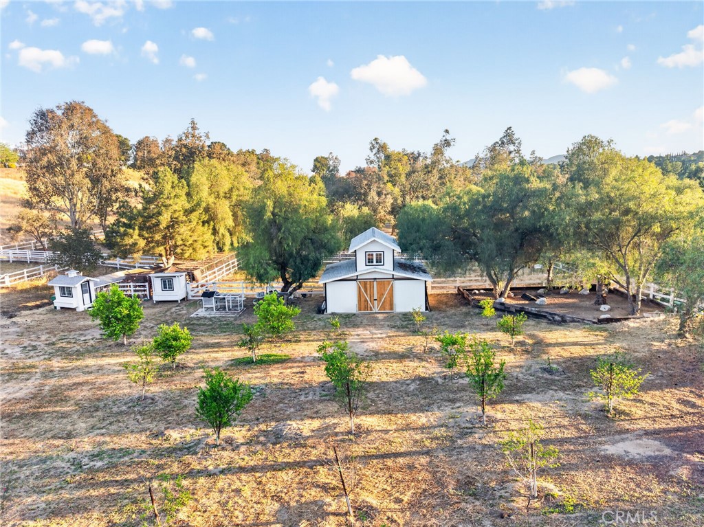 41515 Vía Del Monte Temecula, CA 92592 - Photo 57 of 64 a view of a town with many houses